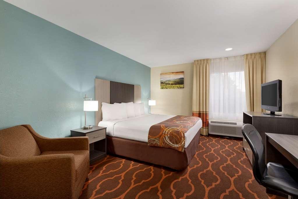 Hotel Baymont By Wyndham Grovetown Augusta Chambre photo